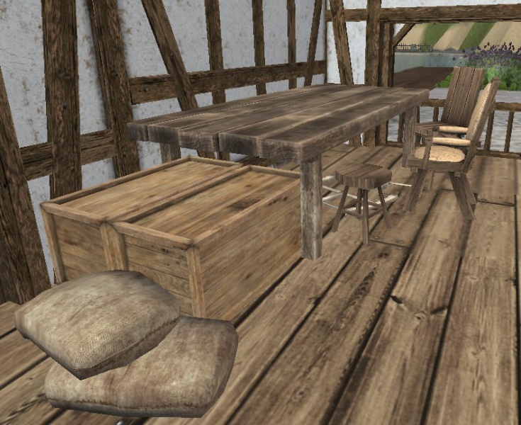 File:Large dining table.jpg